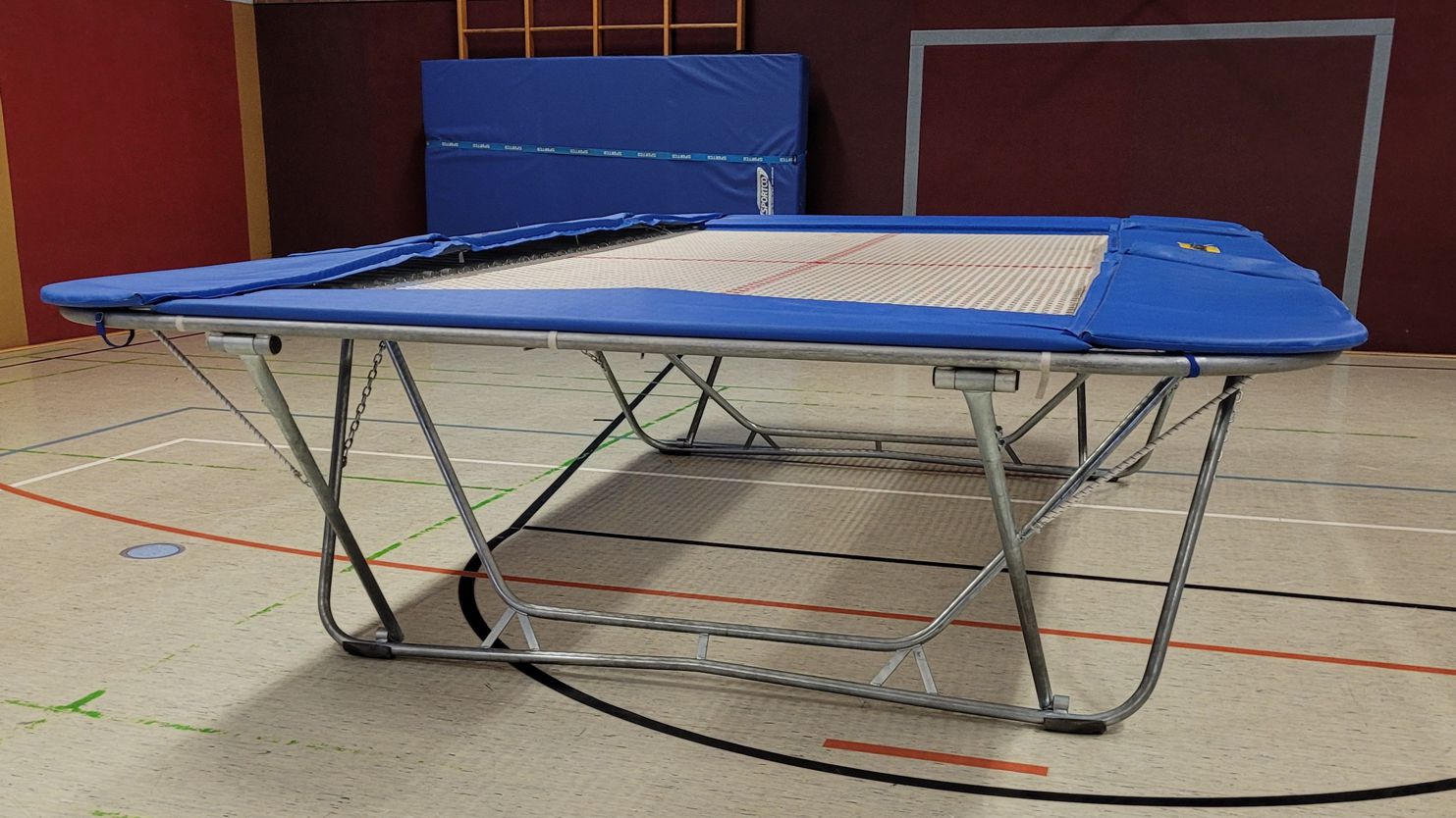 Trampolin web